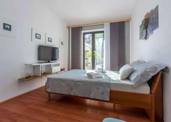 In 39115 Tatil Evi Novi Vinodolski